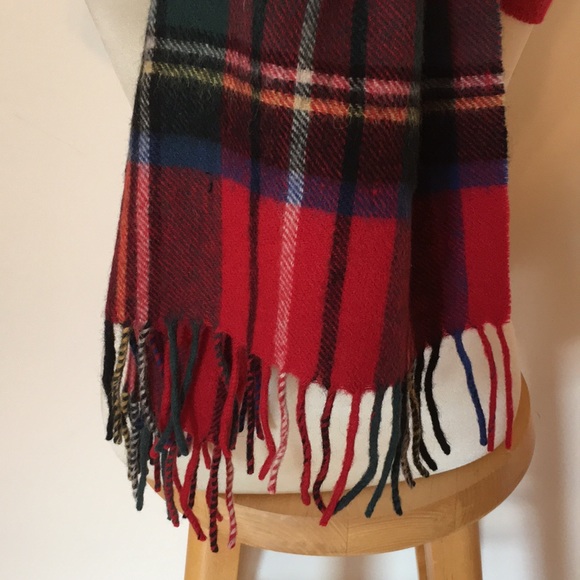 Burberry scarf ♥️💚🖤💙 $ firm solid - Picture 10 of 15
